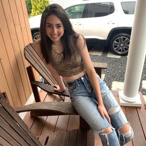 Meet your Posher, Lily